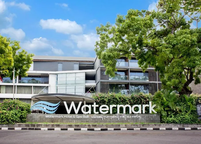 Отель By Watermark And